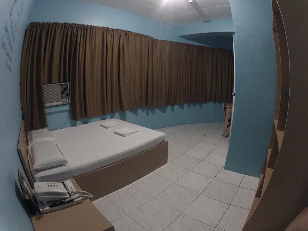 Cebu Elicon House Hotel Buitenkant foto