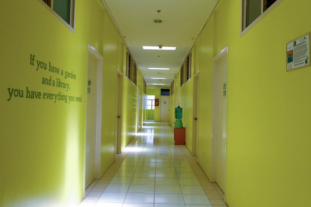 Cebu Elicon House Hotel Buitenkant foto